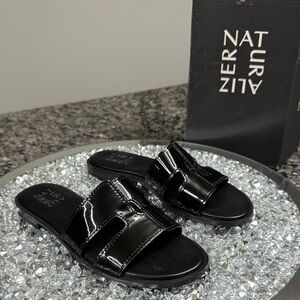 Naturalizer Fame Glossy Black leather Slide Sandals NEW 5